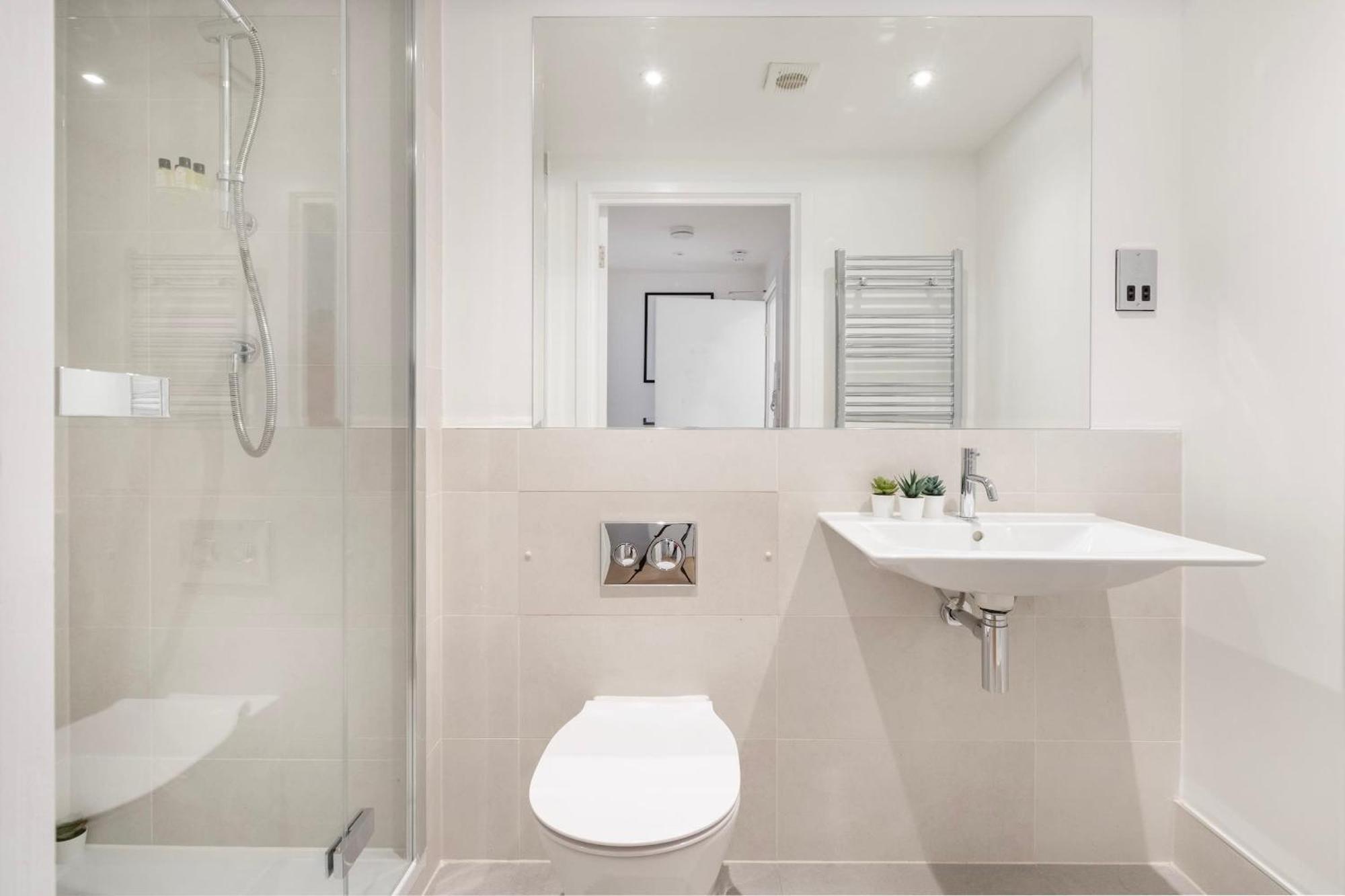 Fitzrovia With Balcony - Cityapartmentstay London Kültér fotó