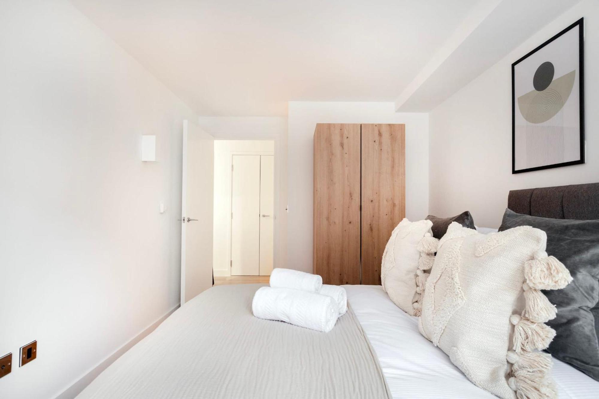 Fitzrovia With Balcony - Cityapartmentstay London Kültér fotó